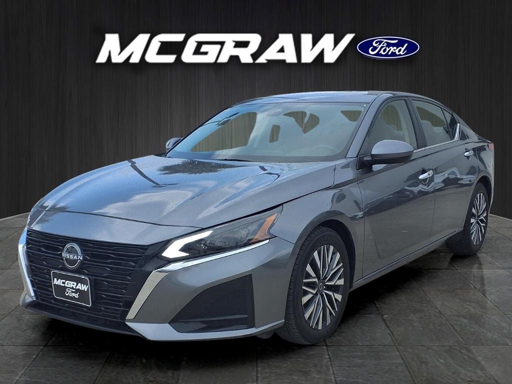 2023 Nissan Altima 2.5 SV in Gun Metallic — front three-quarter view